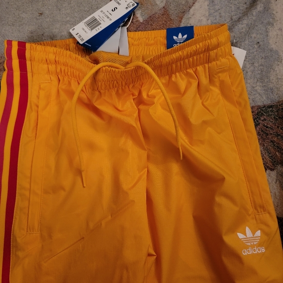 Adidas pants - Picture 13 of 13